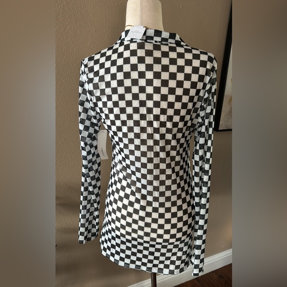 Checkered mesh long sleeve button down top - Picture 5 of 10